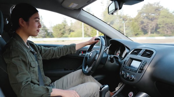 Adopter la meilleure méthode pour maîtriser le code de la route efficacement